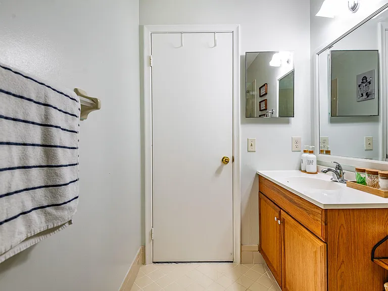 740 SE 1st Way #101 — Photo 31