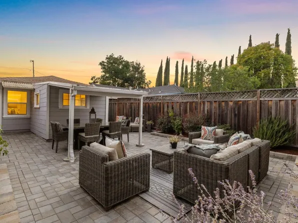 135 San Carlos Ave, Redwood City, CA 94061