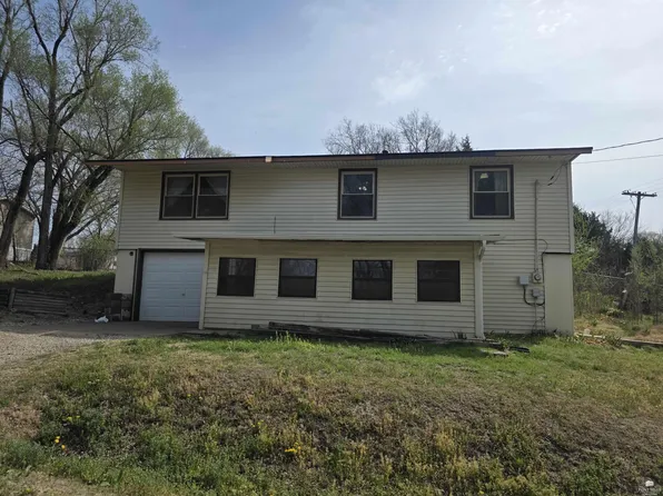 230 S Garfield St, Enterprise, KS 67441