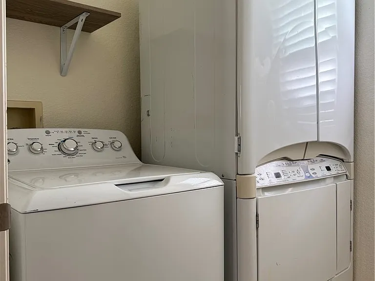6503 Holyrod Park Ct — Photo 15