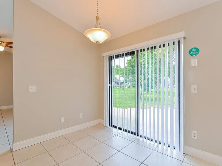 10119 Pink Carnation Ct — Photo 7