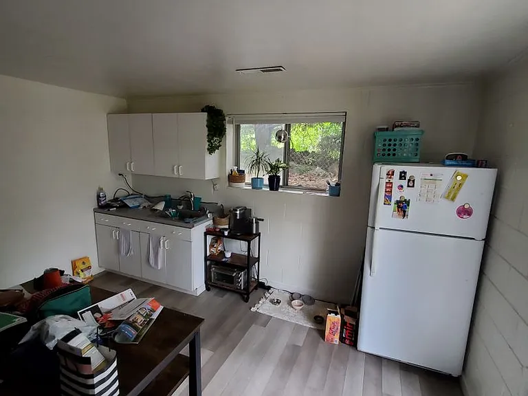 Alpine Ave (Triplex) — Photo 8