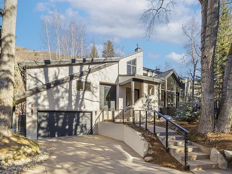 55 Smuggler Grove Rd — Photo 48