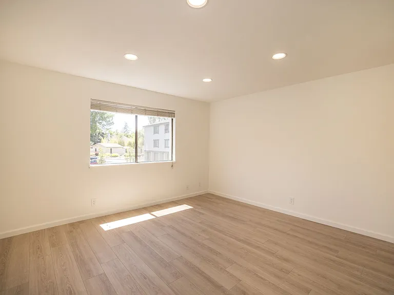 765 San Antonio Rd #75 — Photo 8