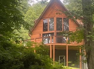 7886 Paint Creek Rd, Scarbro, WV 25917