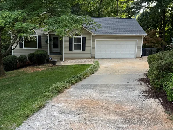 8001 Maxwelton Dr, Huntersville, NC 28078