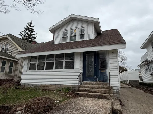 529 Ardmore St SE, Grand Rapids, MI 49507