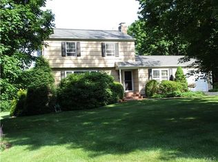 82 Walnut Hill Rd, Bethel, CT 06801