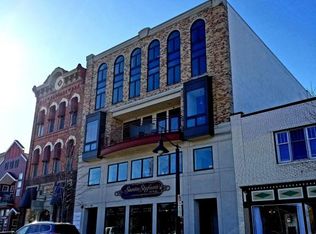 12 Washington Ave #9, Grand Haven, MI 49417