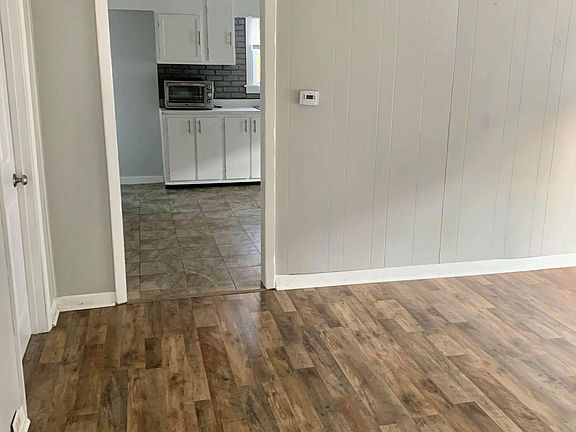2nd image of 50 East Ave