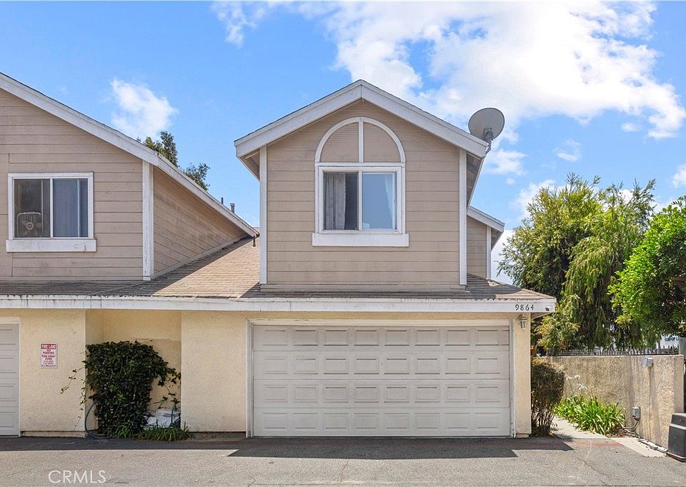 1st image of 9864 California Ave #18