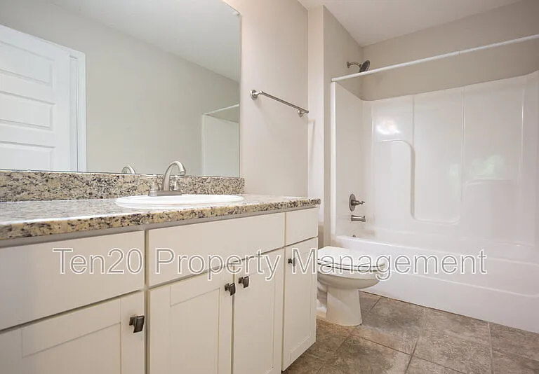7272 Sorrel Dr — Photo 5
