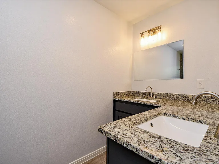 6747 England St #A — Photo 25
