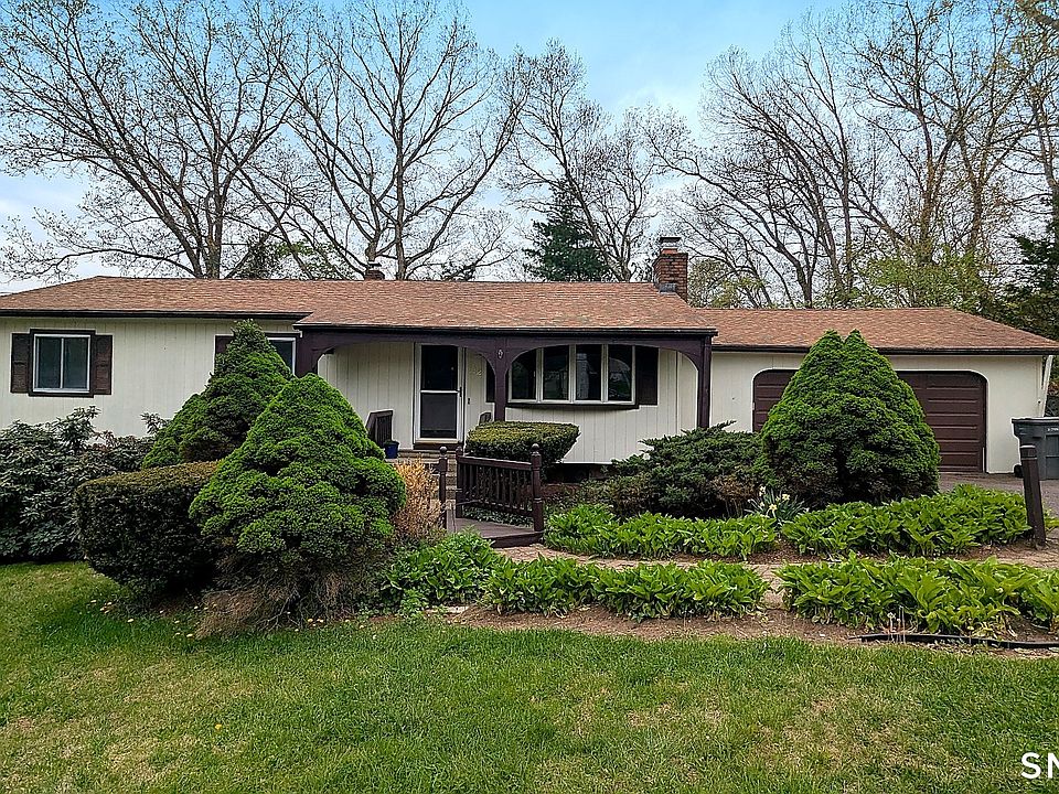 1st image of 22 Crestwood Drive
