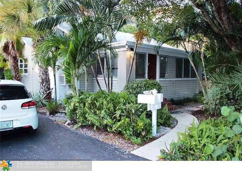 1st image of 813 SE 2nd Ct