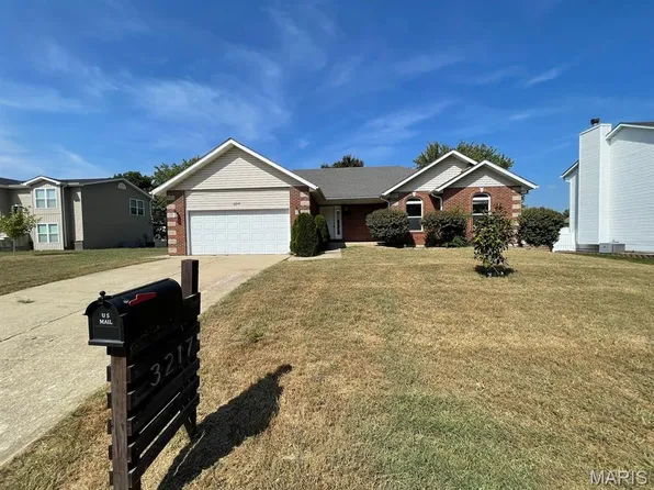 3217 Millbrook Dr, Shiloh, IL 62221