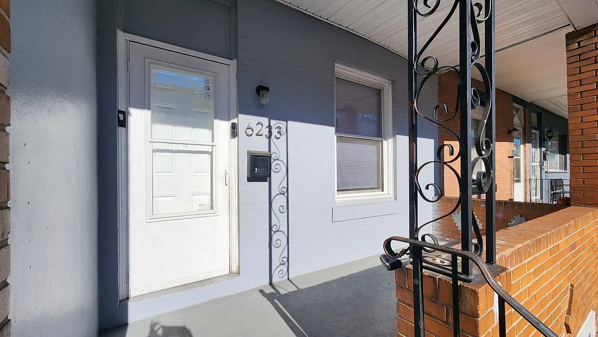 3 bed, 1.0 bath, 1200 sqft, $1,475 — Photo 1