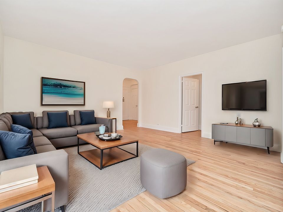 2nd image of 124 E 24th St APT 3F