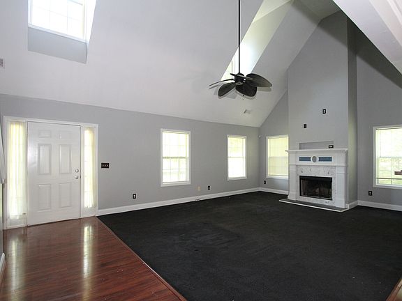 5th image of 4002 Laurel Bend Dr #19