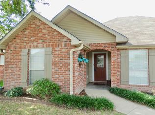 128 Erika Dr, Lafayette, LA 70506