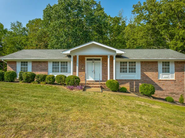 1411 Highcrest Dr, Hixson, TN 37343