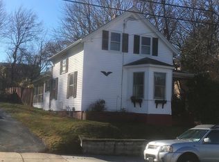 225 Mount Pleasant St, Fall River, MA 02720