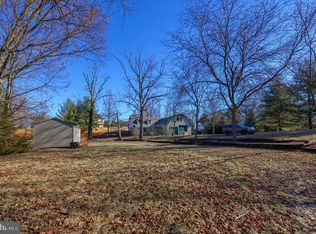 114 Center Ave, Terre Hill, PA 17581