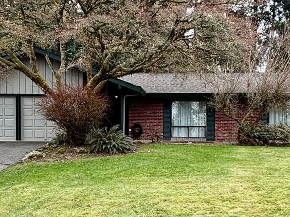 18107 NE 22nd St, Redmond, WA 98052