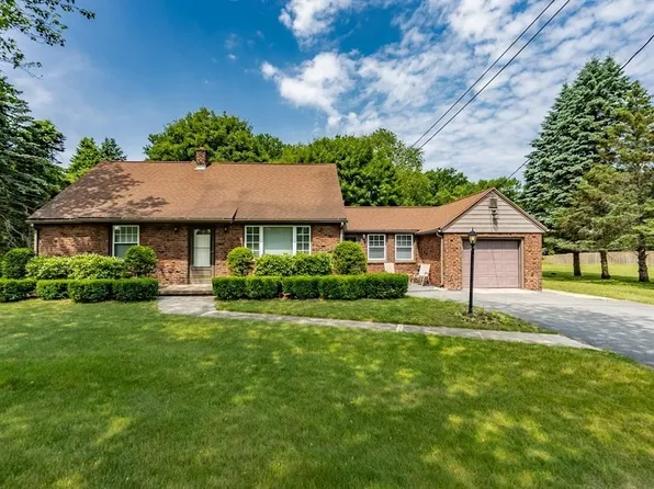 416 Suffield St, Agawam, MA 01001