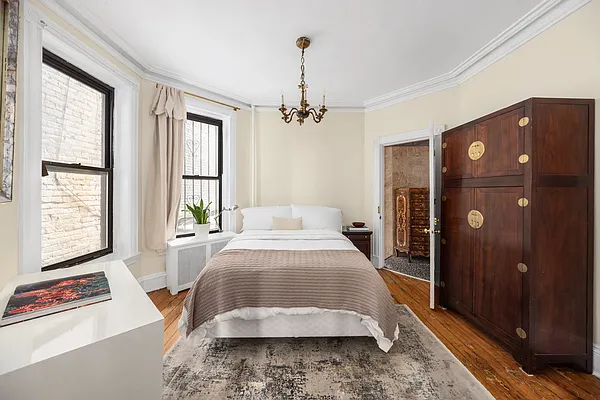 Sold by Douglas Elliman | media 12