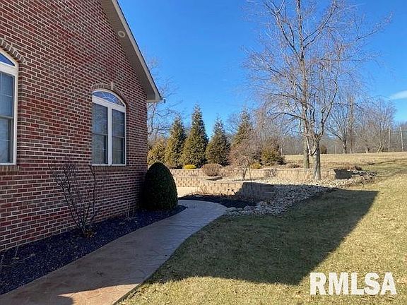 4th image of 15071 N Old Centralia Ln