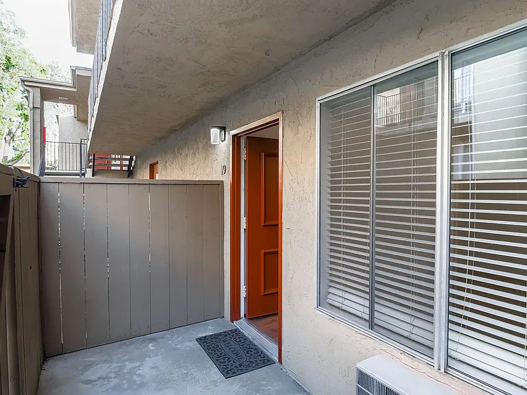 Parkview Poway Apartments — Photo 19