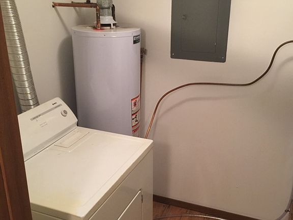 Lndry & Wtr Htr 4 yrs Old