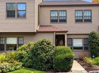 12 Lambert Cmn UNIT 12, Wilton, CT 06897