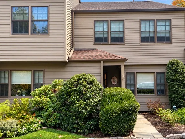 12 Lambert Common #12, Wilton, CT 06897