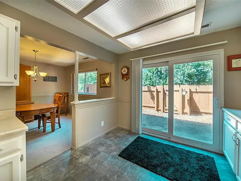 129 Carmel Woods Dr — Photo 22