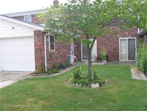 1st image of 24640 Clareshire Dr #2E