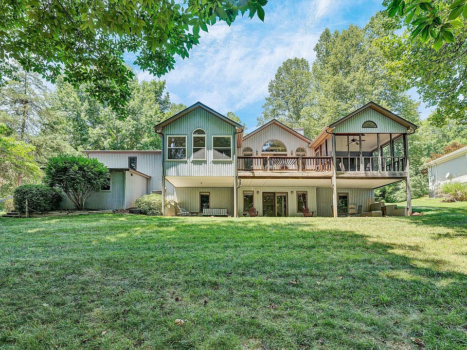 1st image of 274 Woodbrook Rd