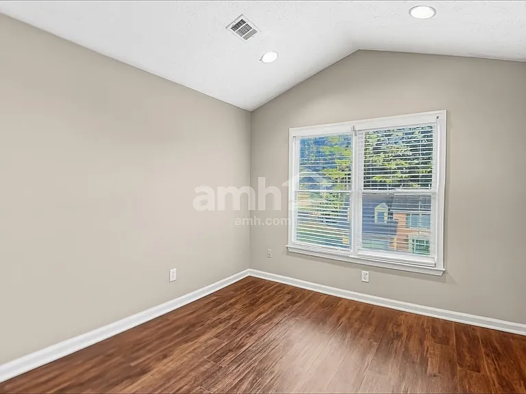 2175 Carlysle Cove Dr — Photo 14