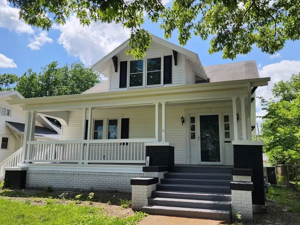 1005 Brookfield Ave, Brookfield, MO 64628
