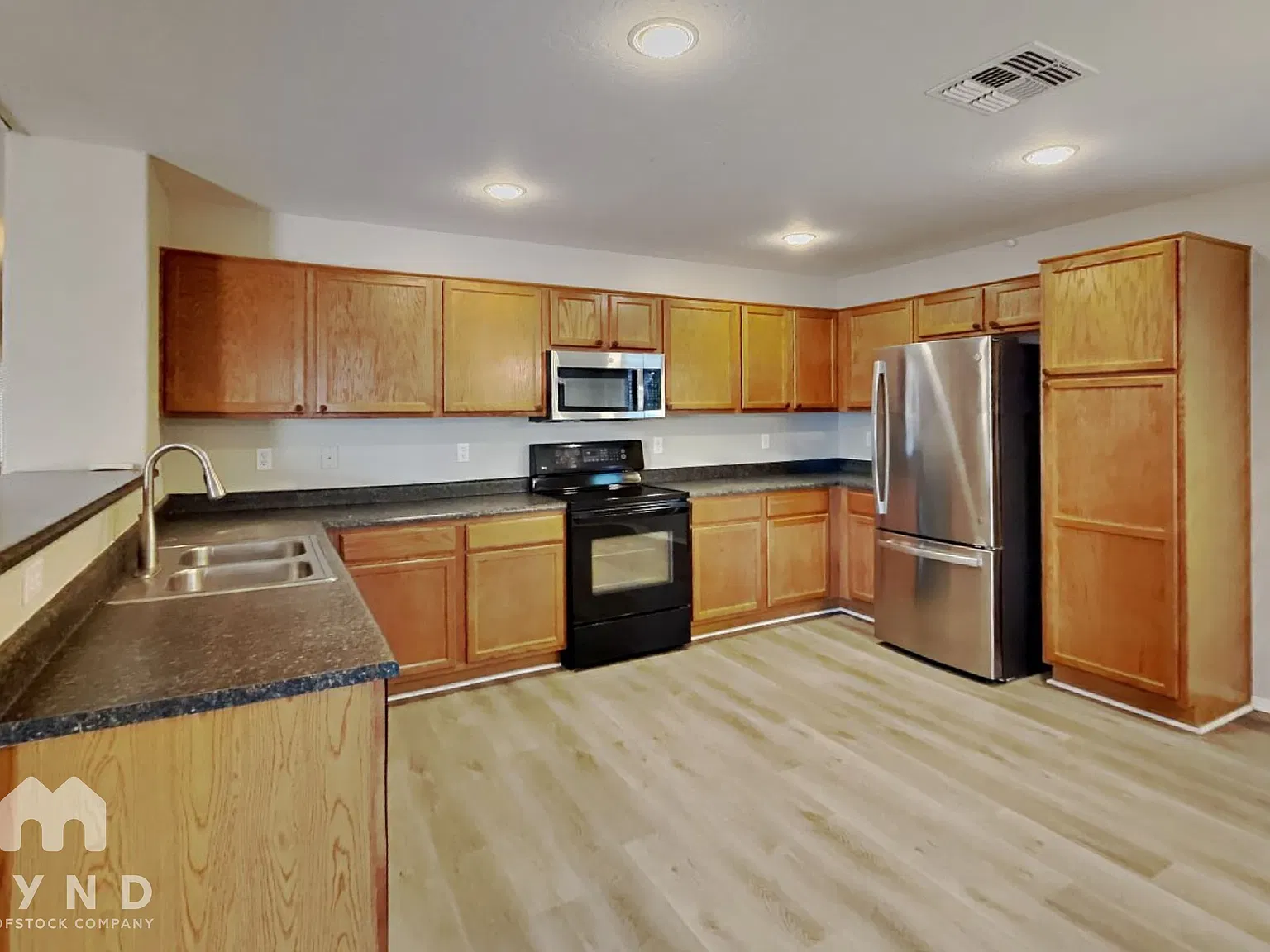 4 bed, 2.0 bath, 1682 sqft, $1,699 — Photo 2