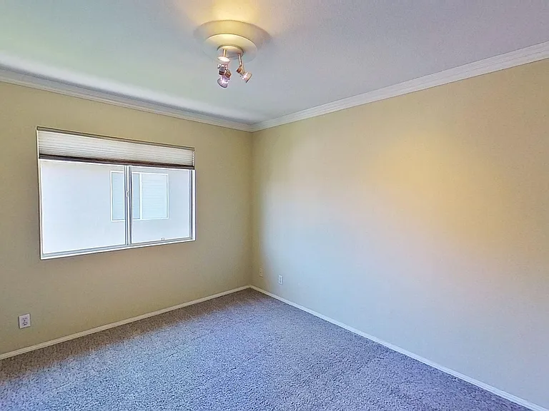4749 E Bradford Ave — Photo 26