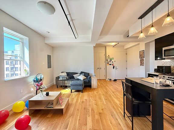 5th image of 880 Dekalb Ave APT 502