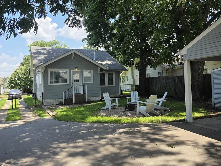 1432 S Gary Ave — Photo 7