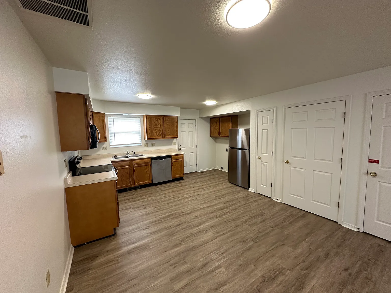 2 bed, 975 sqft, $875 — Photo 3