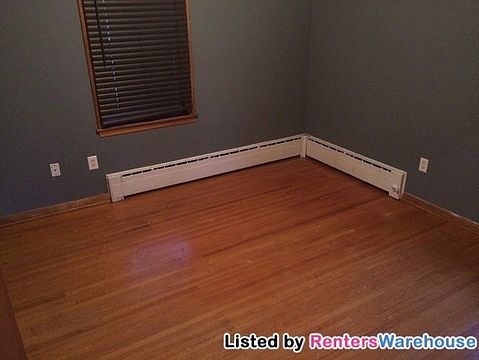 4th image of 616 Sommerville St S