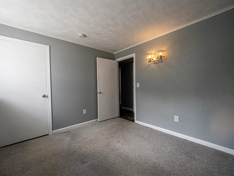 35 Nelson Ave #1 — Photo 15