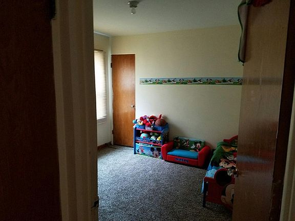 5th image of 14317 S Clark St