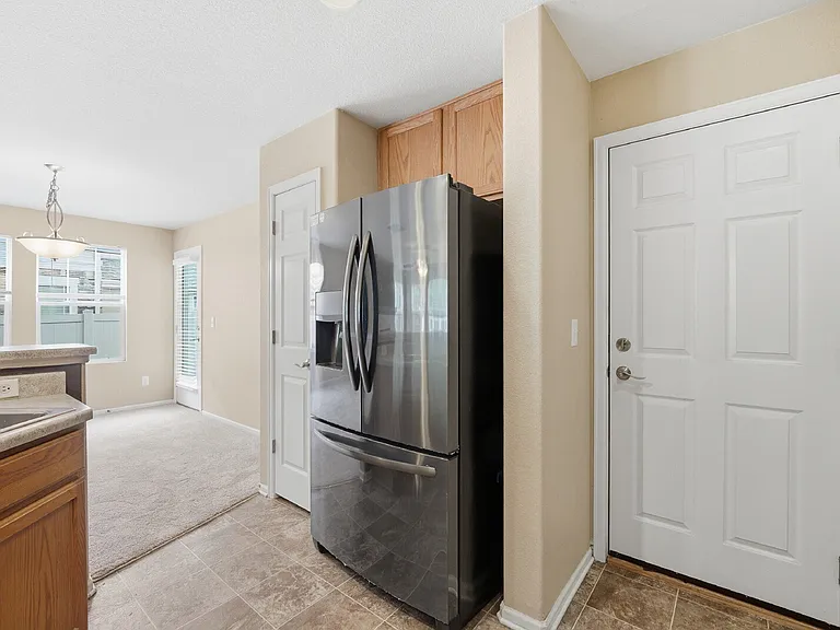 10448 Garland Dr — Photo 12