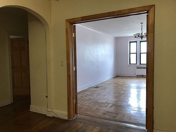 3rd image of 144-80 Sanford Ave APT 4G